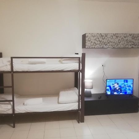 Ostello Dei Sassi - Rooms And Beds Matera Ngoại thất bức ảnh