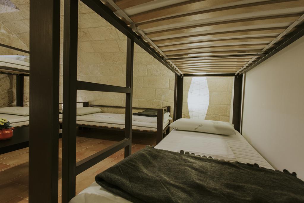 Ostello Dei Sassi - Rooms And Beds Matera Ngoại thất bức ảnh