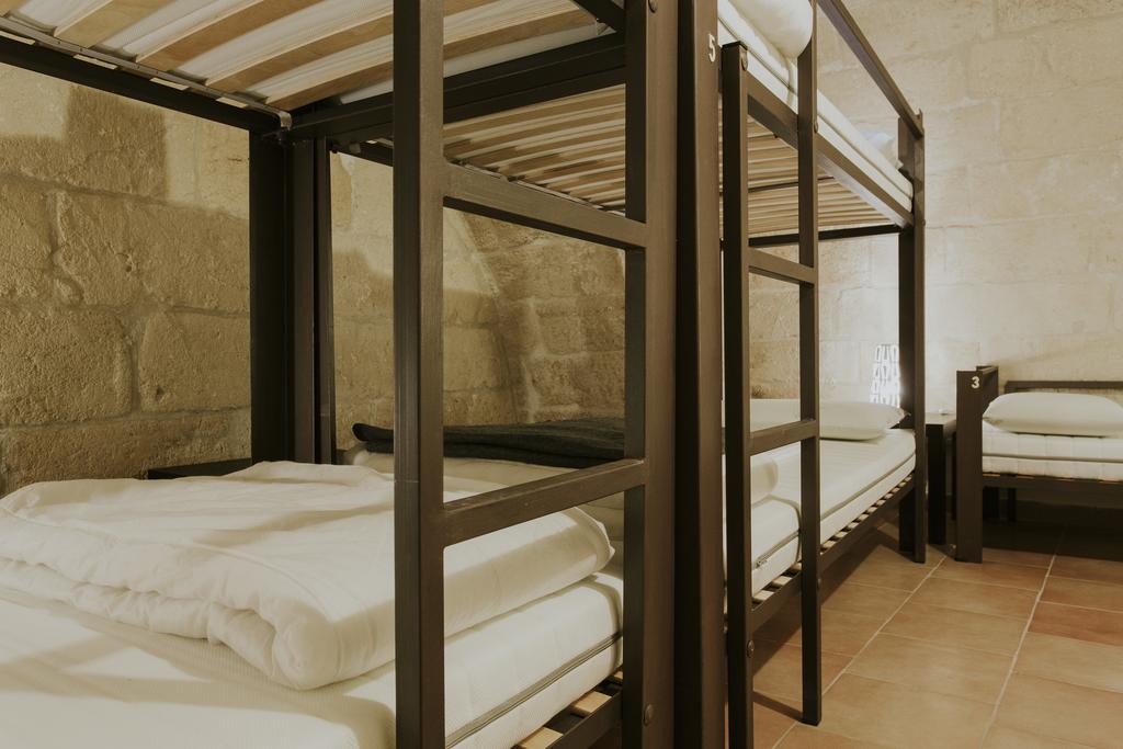 Ostello Dei Sassi - Rooms And Beds Matera Ngoại thất bức ảnh