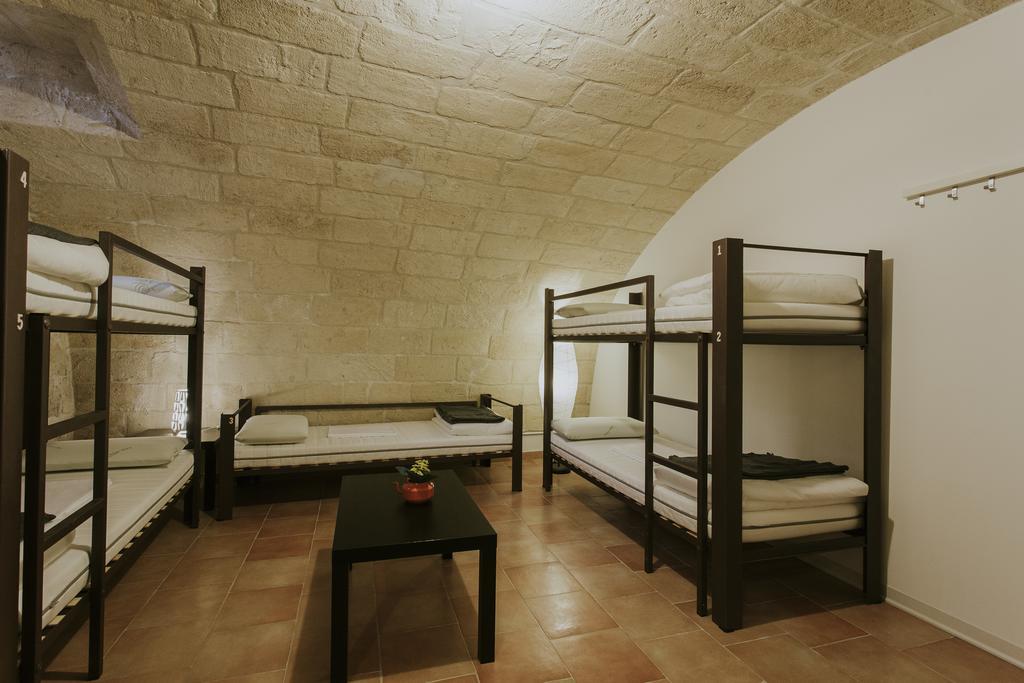 Ostello Dei Sassi - Rooms And Beds Matera Ngoại thất bức ảnh