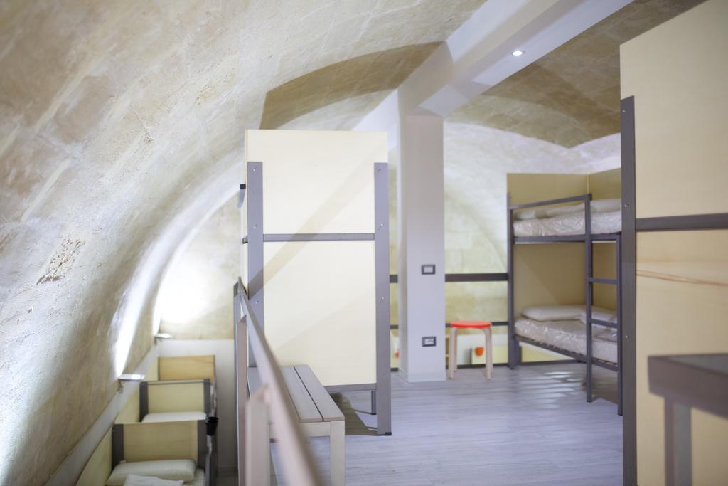 Ostello Dei Sassi - Rooms And Beds Matera Ngoại thất bức ảnh