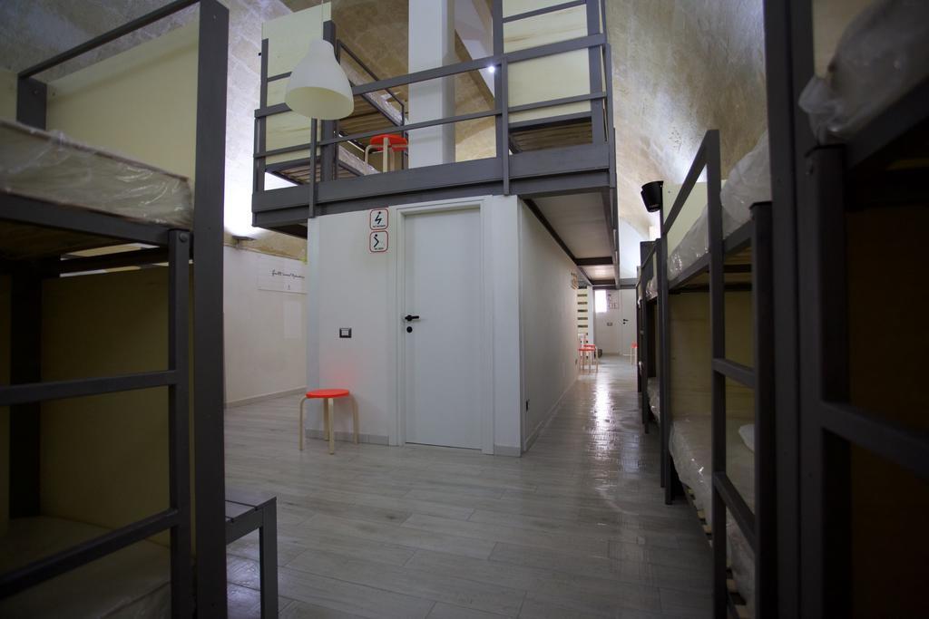 Ostello Dei Sassi - Rooms And Beds Matera Ngoại thất bức ảnh