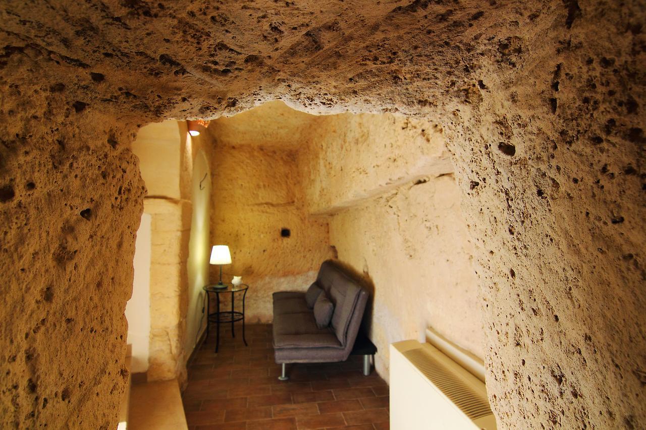 Ostello Dei Sassi - Rooms And Beds Matera Ngoại thất bức ảnh