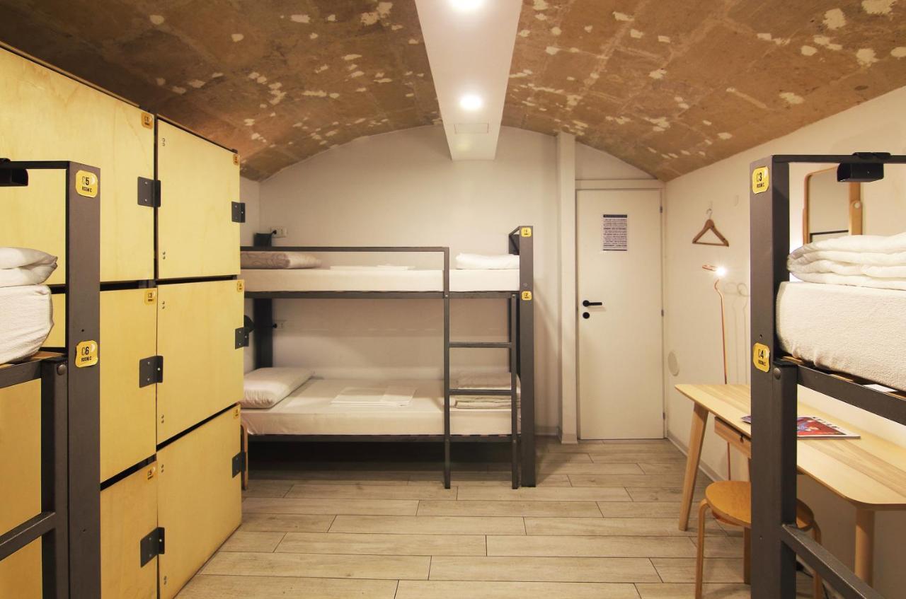Ostello Dei Sassi - Rooms And Beds Matera Ngoại thất bức ảnh