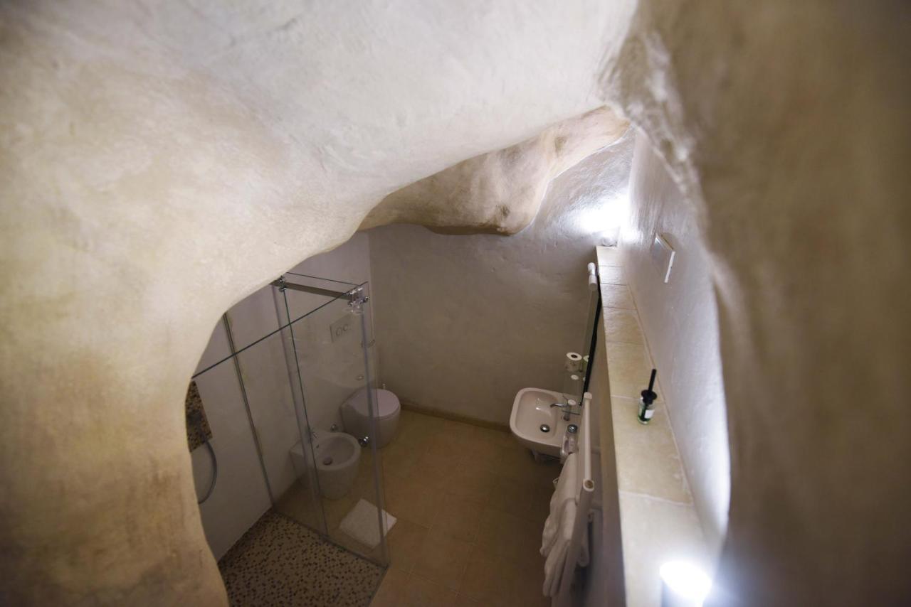 Ostello Dei Sassi - Rooms And Beds Matera Ngoại thất bức ảnh